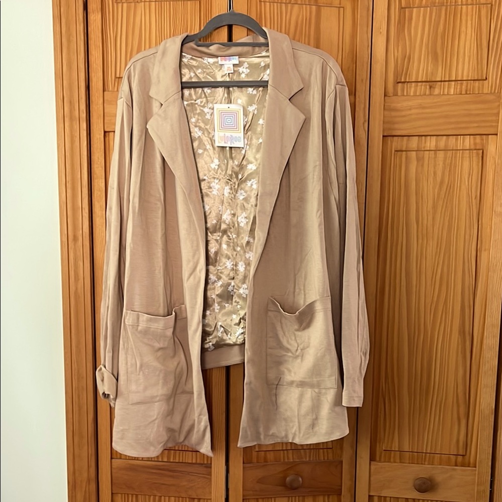 Tan lined blazer NWT